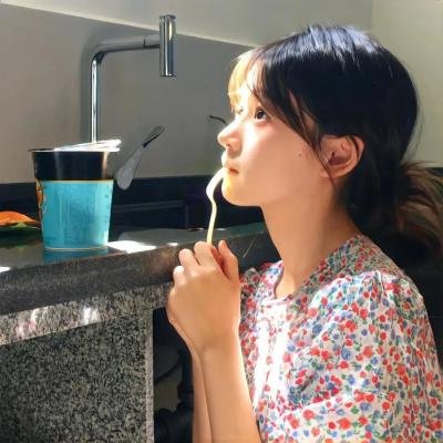 焦点海报